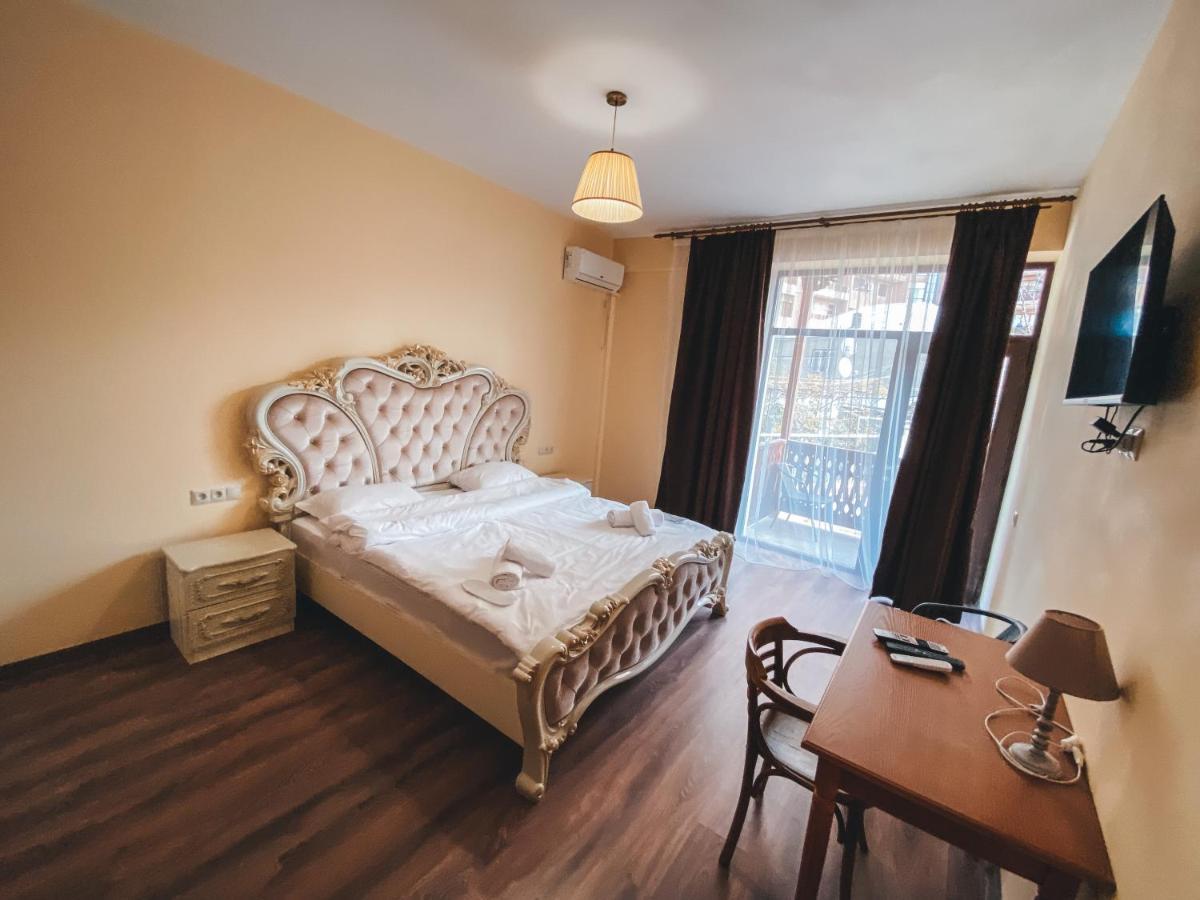 Old Armenia Hotel Yerevan Ngoại thất bức ảnh