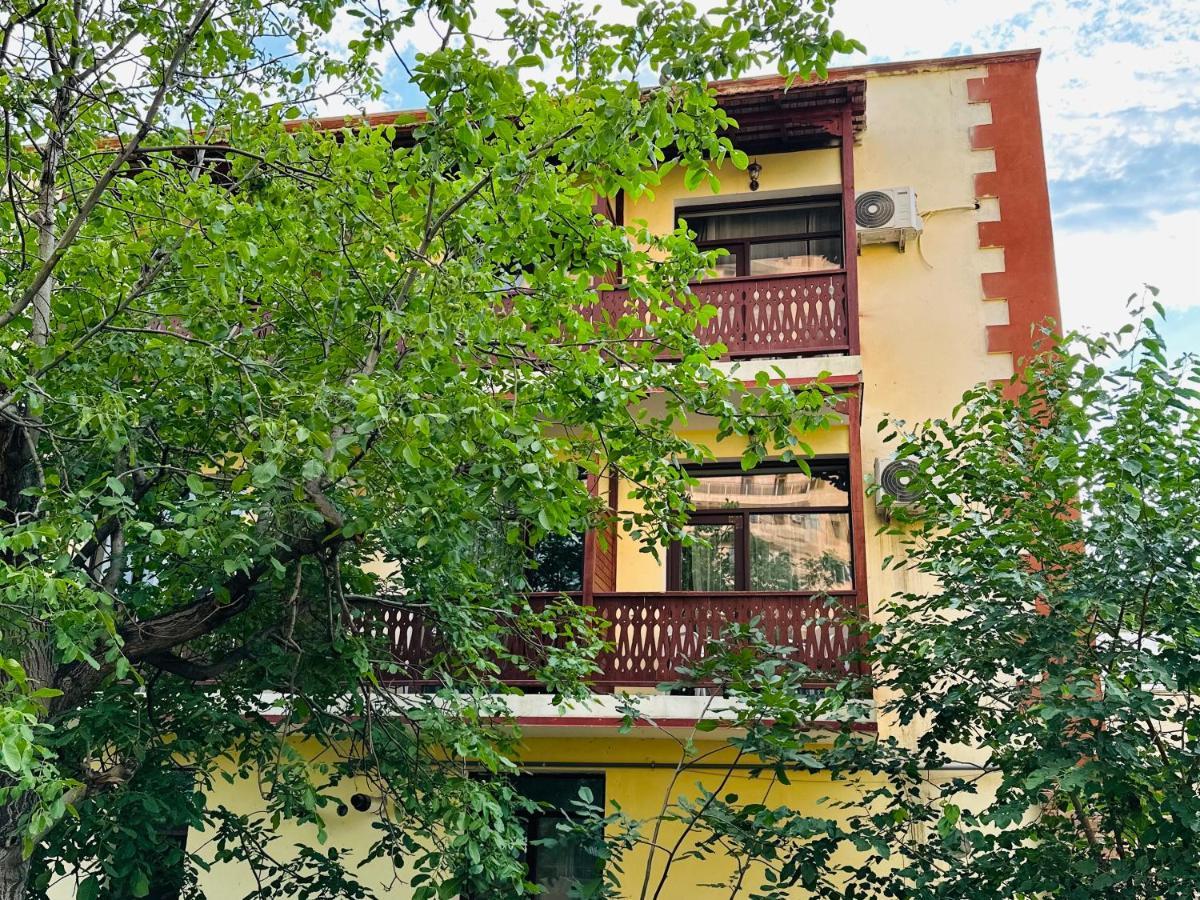 Old Armenia Hotel Yerevan Ngoại thất bức ảnh